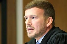 Judge: Lawmakers' emails, texts subject to public disclosure