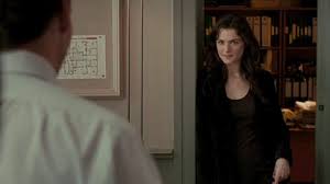 Justin quayle est un diplomate discret, qui consacre tout son temps libre au jardinage. The Constant Gardener 2005 She Speaks Movies