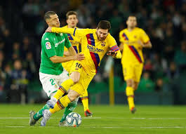 Fc barcelona awarded a free kick in their own half. Real Betis 2 3 Barcelona Live Online Laliga 2019 20 As Com