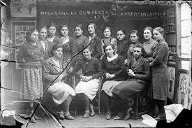 Víte, že registrovaní uživatelé kinoboxu mohou filmy hodnotit, psát k nim recenze, dokonce i upravovat profily filmů a. Festivals Deliver Us Wins 24th Astra Film Festival Filmneweurope Com