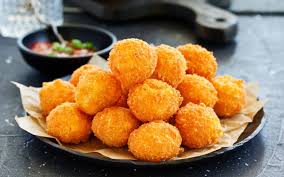 Le mozzarelline fritte sono uno sfizioso piatto da servirecome aperitivo o come secondo. Mozzarelle Fritte Gustoso Antipasto Facile Da Preparare