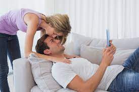 Flick and touch are synonymous, and they have mutual synonyms. What Does It Mean When A Girl Kisses Your Forehead Body Language Central