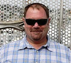 Steve Pinard's Instagram, Twitter & Facebook