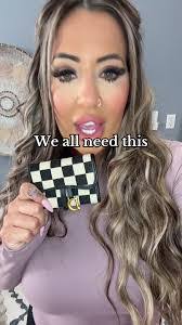 Georgie Lawson's Instagram, Twitter & Facebook