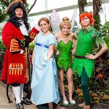 Ps 42937 Peter Pan Halloween Costumes Peter Pan Costumes Cool Halloween Costumes Yo no se coser, pero para hacer este ya veis que es bastante facil hacerlo y el resultado es super profesional, el esta encantado con su gorro de peter pan y lo hemos hecho en un ratito. peter pan halloween costumes peter pan