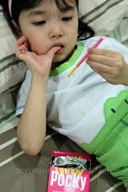 My Mom-Friday: Mom-Grocer: Glico Pretz & Pocky Biscuit Sticks