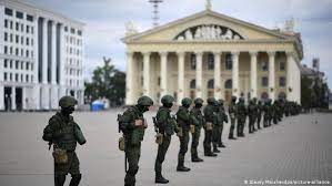 Other major cities include brest, grodno, gomel, mogilev and vitebsk. Belarus President Puts Military On Alert Amid Eu Border Tensions News Dw 17 09 2020