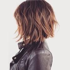 Chic Trendy Hairstyles For Women Over 40 Hairstylehub Part 10 Medium Hair Styles Messy Bob Hairstyles Medium Length Hair Styles