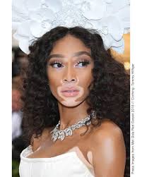 100 Women Fashion Illustration Exhibition