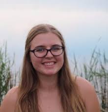 Carly Dickson's Instagram, Twitter & Facebook