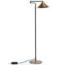 Handgearbeitete Schwenkarm Stehleuchte Aus Messing Casa Lumi