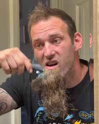 Husband shaves his beard after 4 years 😲😬