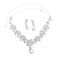 Per scegliere il gioiello perfetto tu devi conoscere bene chi lo userà. Set Gioielli Sposa Collana Strass Collana Accessori Da Sposa Matrimonio Ebay