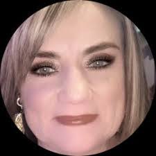 Tammy Mayer's Instagram, Twitter & Facebook