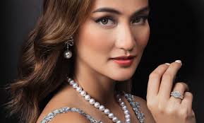 Keistimewaan Pearl Earrings Eksklusif yang Hanya Bisa Anda Temukan di  MONDIAL