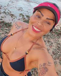 Instagram photo by Elizabeth Trindade Alves • Mar 24, 2025 at 7:56 AM