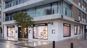 Le petit ecailler du zoute. Louis Vuitton Knokke Heist Store Belgium
