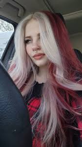 Amber Valentin (iammomohearmera)