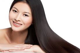 Bí mật da đầu sạch gàu, tóc bóng mượt của phụ nữ các nước