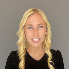 Alexis Rau's Instagram, Twitter & Facebook