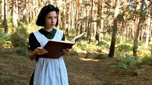 Pan S Labyrinth Green Dress Like Alice S Labyrinth Pan S Labyrinth Labrynth