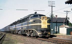 New Haven Railroad Der 3a Pa 1 Locomotive 0774 Another Pa 1 Is Seen Hauling A Shore Line Passenger Train At An Unknown Location During The Early 1950 S Ma Train Railroad Pictures