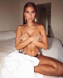 Kara deltoro nude