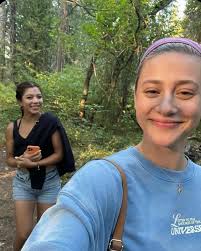 Lili (@lili.maxwell_) • Instagram photos and videos