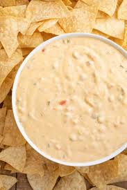 Chipotle Queso Copycat In 2020 Chipotle Queso Recipes Chili Cheese Dips