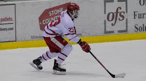 Johnnies Vault to Second Place in MIAC With 4-1 Win