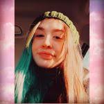 Alexis Fanelli's Instagram, Twitter & Facebook