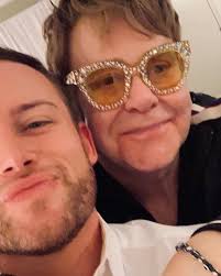 Jerred Price as Almost Elton John 🤩🚀 (@almost_eltonjohn) • Instagram  photos and videos