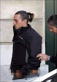 Pau romain dupuy, le meurtrier présumé des deux infirmières de l'hôpital de pau, souffrait apparemment de troubles schizophréniques graves et sa mère affirme avoir tenté de le faire interner. Double Meurtre De Pau Non Lieu Psychiatrique Confirme Pour Romain Dupuy Ladepeche Fr