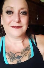 Hi! Just wanted to introduce myself in the groupp! My name is Kasey ❤Random  things about me, Im a painter, a singer, and a huuuuge fan of Fleetwood Mac!