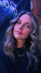 Raquel Chambers's Instagram, Twitter & Facebook