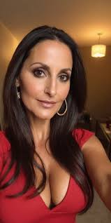 I tried sending a new message multiple times 💌💌 Could you please open and  accept the request? 💗