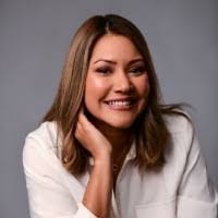 Carolina Cohen's Instagram, Twitter & Facebook