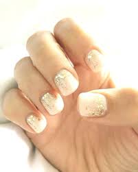 15 Christmas Nails Neutral Upgrade Your Beauty Subscription With Glossybox 5 Premium Beauty Products Every Christmas Nails Gel Nail Art Designs Wedding Nails