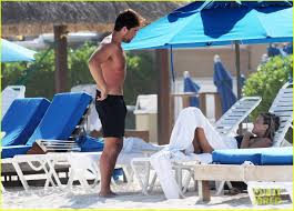 Josh peck was born on . Josh Peck Goes Shirtless At The Beach In Mexico Photo 4039362 Josh Peck Paige O Brien Shirtless Pictures Just Jared