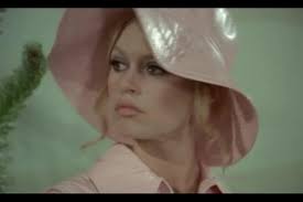 The Bear and the Doll (1970)