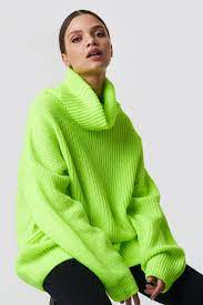 They're a strong layering option, great during transition seasons and key when you need to make little outfits less little. Neon Oversized Sweater Green Na Kd Com