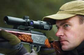 Massor av nya vapen och prylar på IWA-mässan