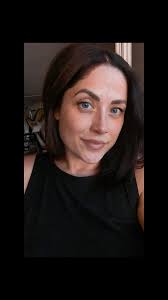 A little #bts of the re-pigment process , You wouldn't think going from  light to dark would be this complicated but color theory truly is a  practiced art 🎨 , This entire process took almost 6 hours ...