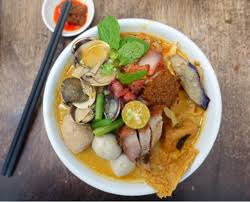 One of the things that can unite malaysians is their love for a piquant bowl of curry mee. Malaysian Lifestyle Blog Best Curry Laksa In Pj Restaurant 126 Bittergourd Noodles