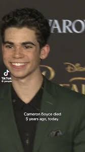 Brody Cameron's Instagram, Twitter & Facebook