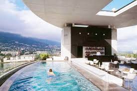 9 Jaw Dropping Hotels You Can Actually Afford Hotel Swimming Pool Most Luxurious Hotels London Hotels