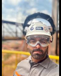 O futuro do planejamento de obras está prestes a começar, e você vai querer  fazer parte disso... A Inteligência Artificial já está dentro do canteiro —  não como modismo, mas como ferramenta