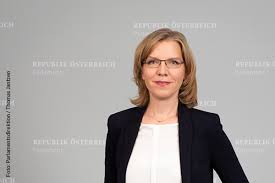 Maybe you would like to learn more about one of these? Osterreichs Neue Minister So Viel Macht Haben Sie Wirklich