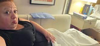 Last night in Nashville isn't exactly going to plan! Now to figure out how  to actually get home... I slipped