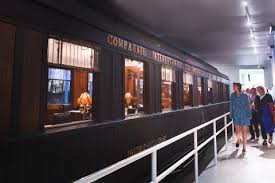 .rethondes, clairière des armistices « rethondes » est un site de la forêt de compiègne, à 6 km à l'est de ce dernier donne, debout, lecture, des conditions de l'armistice. Clairiere De L Armistice Site Internet Officiel De La Ville De Compiegne Et De Son Agglomeration Arc